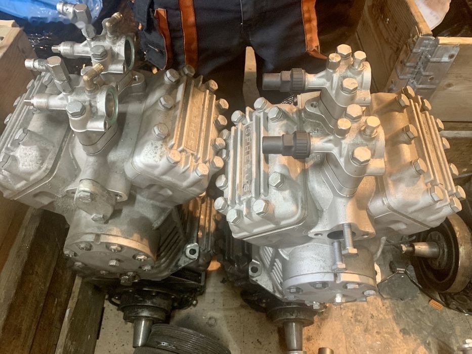 Spheros FKX40/470 28bar FKX40/470 - Klímakompresszor - Busz: 5 kép. Spheros FKX40/470 28bar FKX40/470 - Klímakompresszor - Busz: 5 kép.