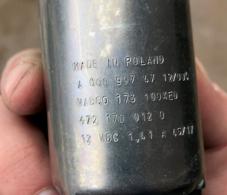 WABCO Meritor 472.170.012 0 for commercial vehicle - Fékszelep - Kisteherautó: 2 kép. WABCO Meritor 472.170.012 0 for commercial vehicle - Fékszelep - Kisteherautó: 2 kép.