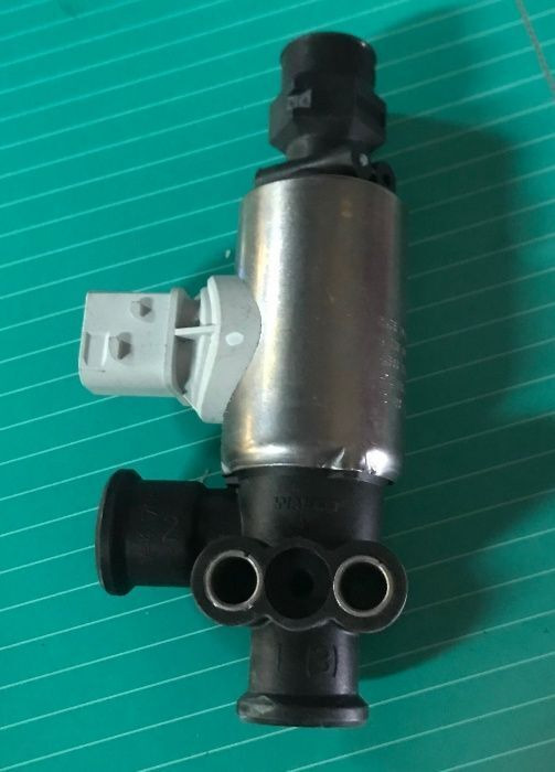 WABCO Meritor 472.170.012 0 for commercial vehicle - Fékszelep - Kisteherautó: 1 kép. WABCO Meritor 472.170.012 0 for commercial vehicle - Fékszelep - Kisteherautó: 1 kép.