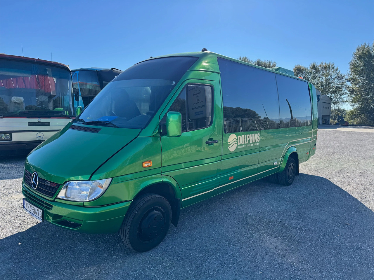 MERCEDES-BENZ SPRINTER - Távolsági busz: 3 kép. MERCEDES-BENZ SPRINTER - Távolsági busz: 3 kép.