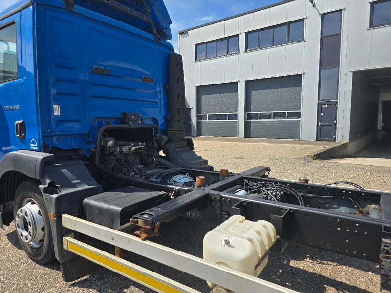 MAN TGM 15.240 TGM BDF - Cserefelépítményes teherautó: 5 kép. MAN TGM 15.240 TGM BDF - Cserefelépítményes teherautó: 5 kép.