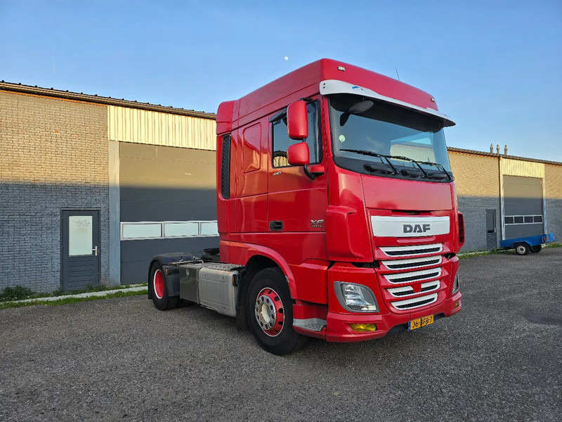DAF XF 440 Euro 6 2015 - Nyergesvontató: 3 kép. DAF XF 440 Euro 6 2015 - Nyergesvontató: 3 kép.
