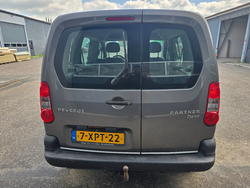 Peugeot Partner 1.6 benzine - Autó: 5 kép. Peugeot Partner 1.6 benzine - Autó: 5 kép.