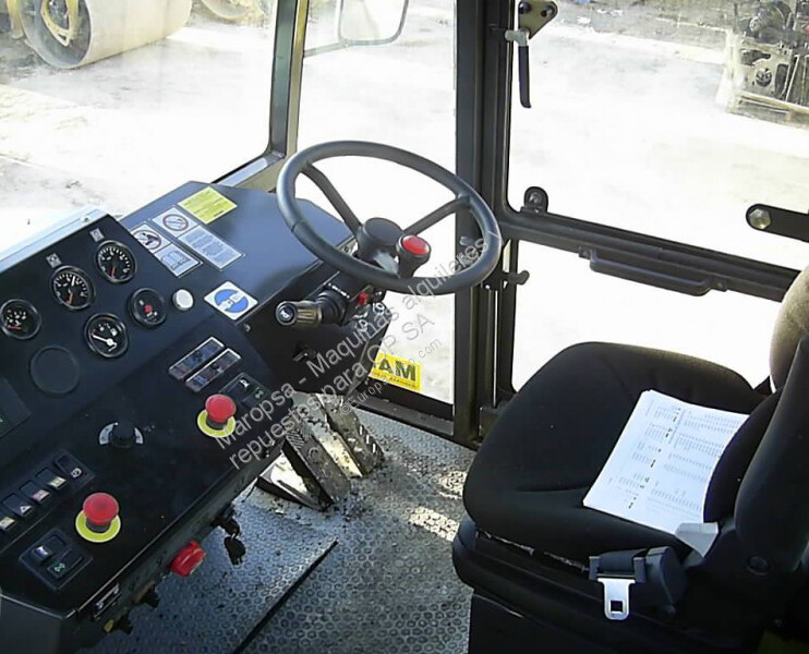 Ammann AP AP 240 - Pneumatikus henger: 5 kép. Ammann AP AP 240 - Pneumatikus henger: 5 kép.