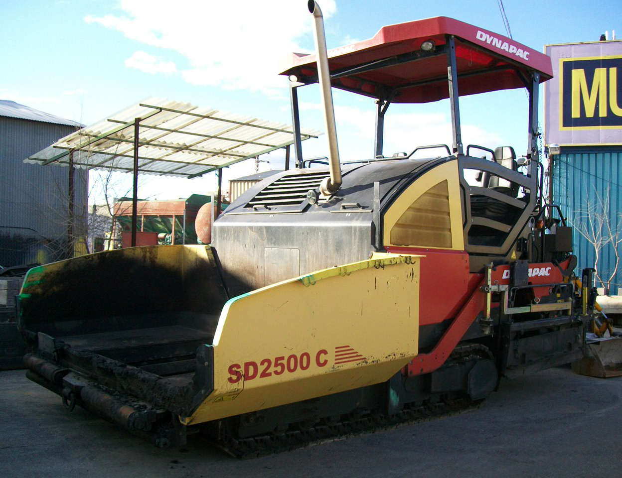 Extendedora de cadenas Dynapac SD 2500C - Útburkológép: 1 kép. Extendedora de cadenas Dynapac SD 2500C - Útburkológép: 1 kép.