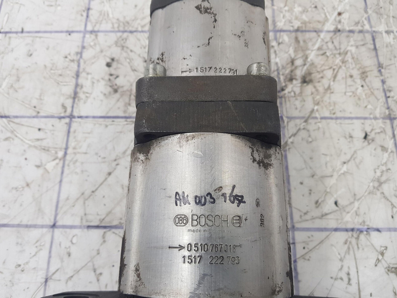Bosch LTM 1060/2 TWO-STAGE PUMP - Hidraulikus szivattyú - Daru: 5 kép. Bosch LTM 1060/2 TWO-STAGE PUMP - Hidraulikus szivattyú - Daru: 5 kép.