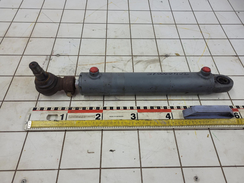 CT 2 Compact truck steering cylinder - Hidraulikus henger - Daru: 1 kép. CT 2 Compact truck steering cylinder - Hidraulikus henger - Daru: 1 kép.