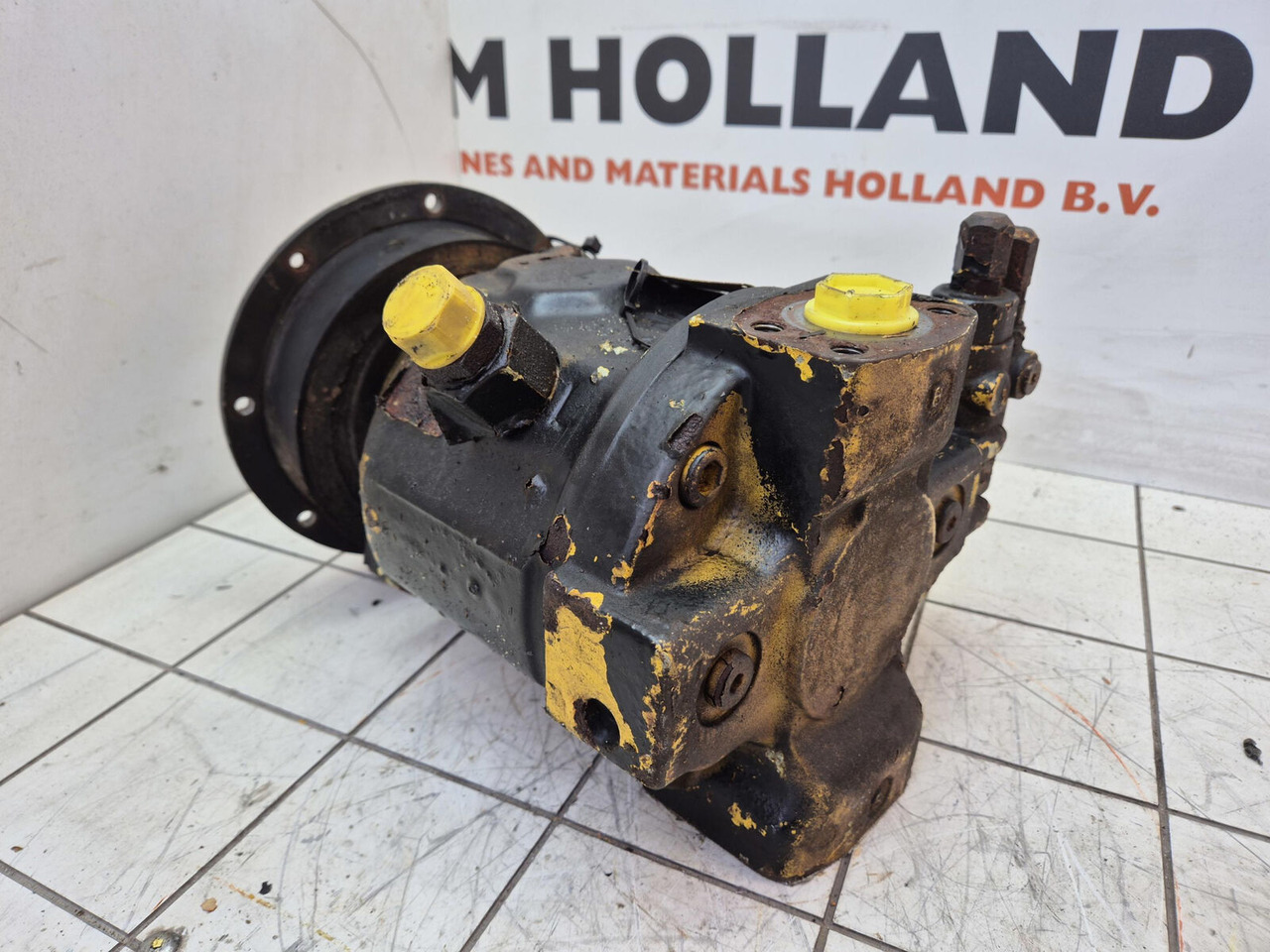 FAUN Tadano-Faun ATF 60-4 pump - Hidraulikus szivattyú - Autódaru: 3 kép. FAUN Tadano-Faun ATF 60-4 pump - Hidraulikus szivattyú - Autódaru: 3 kép.