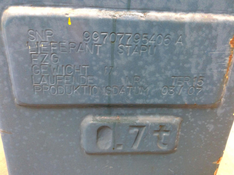 Faun ATF 40G-2 counterweight 0,7 ton left side - Ellensúly - Építőipari gépek: 5 kép. Faun ATF 40G-2 counterweight 0,7 ton left side - Ellensúly - Építőipari gépek: 5 kép.