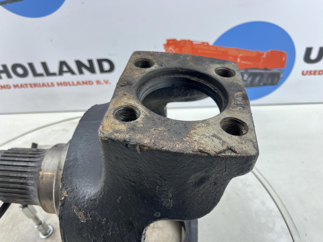 Csonkállvány - Autódaru Grove AT 750 BE Steering knuckle 16 holes: 8 kép. Csonkállvány - Autódaru Grove AT 750 BE Steering knuckle 16 holes: 8 kép.