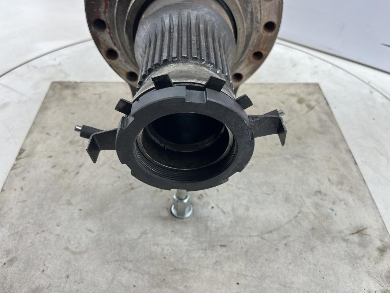 Csonkállvány - Autódaru Grove AT 750 BE Steering knuckle 16 holes: 9 kép. Csonkállvány - Autódaru Grove AT 750 BE Steering knuckle 16 holes: 9 kép.