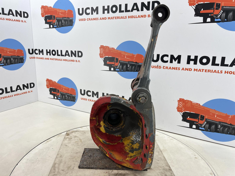 Grove GMK 3050 Steering knuckle axle 1 and 2 left - Csonkállvány: 5 kép. Grove GMK 3050 Steering knuckle axle 1 and 2 left - Csonkállvány: 5 kép.