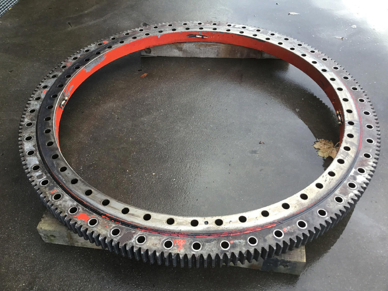 Grove GMK 3055 Slew ring - Elforduló gyűrű - Autódaru: 2 kép. Grove GMK 3055 Slew ring - Elforduló gyűrű - Autódaru: 2 kép.