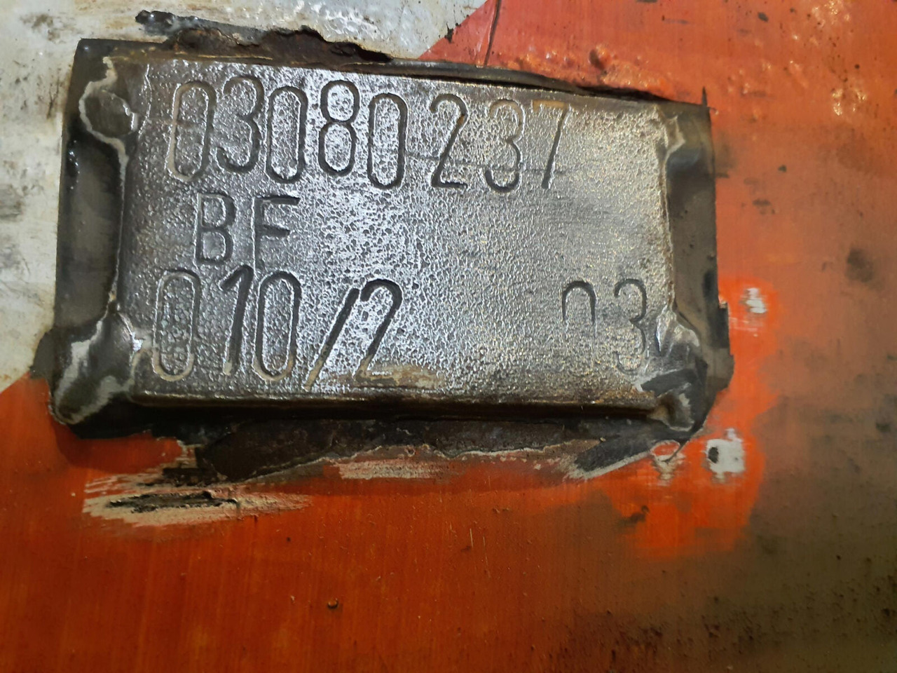 Grove GMK 3055 sliding beam complete front - Felfüggesztés - Autódaru: 5 kép. Grove GMK 3055 sliding beam complete front - Felfüggesztés - Autódaru: 5 kép.