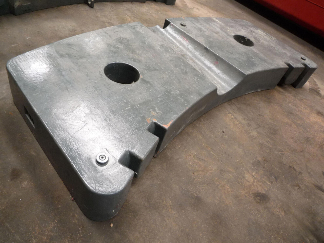 Grove GMK 4075 counterweight 4,0 ton - Ellensúly - Autódaru: 1 kép. Grove GMK 4075 counterweight 4,0 ton - Ellensúly - Autódaru: 1 kép.