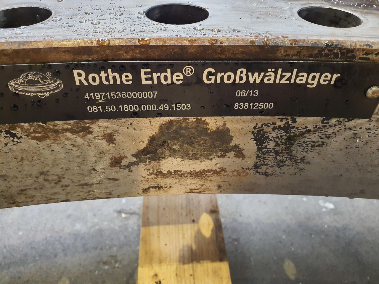 Grove GMK 5130-1 slewing ring - Elforduló gyűrű - Autódaru: 3 kép. Grove GMK 5130-1 slewing ring - Elforduló gyűrű - Autódaru: 3 kép.