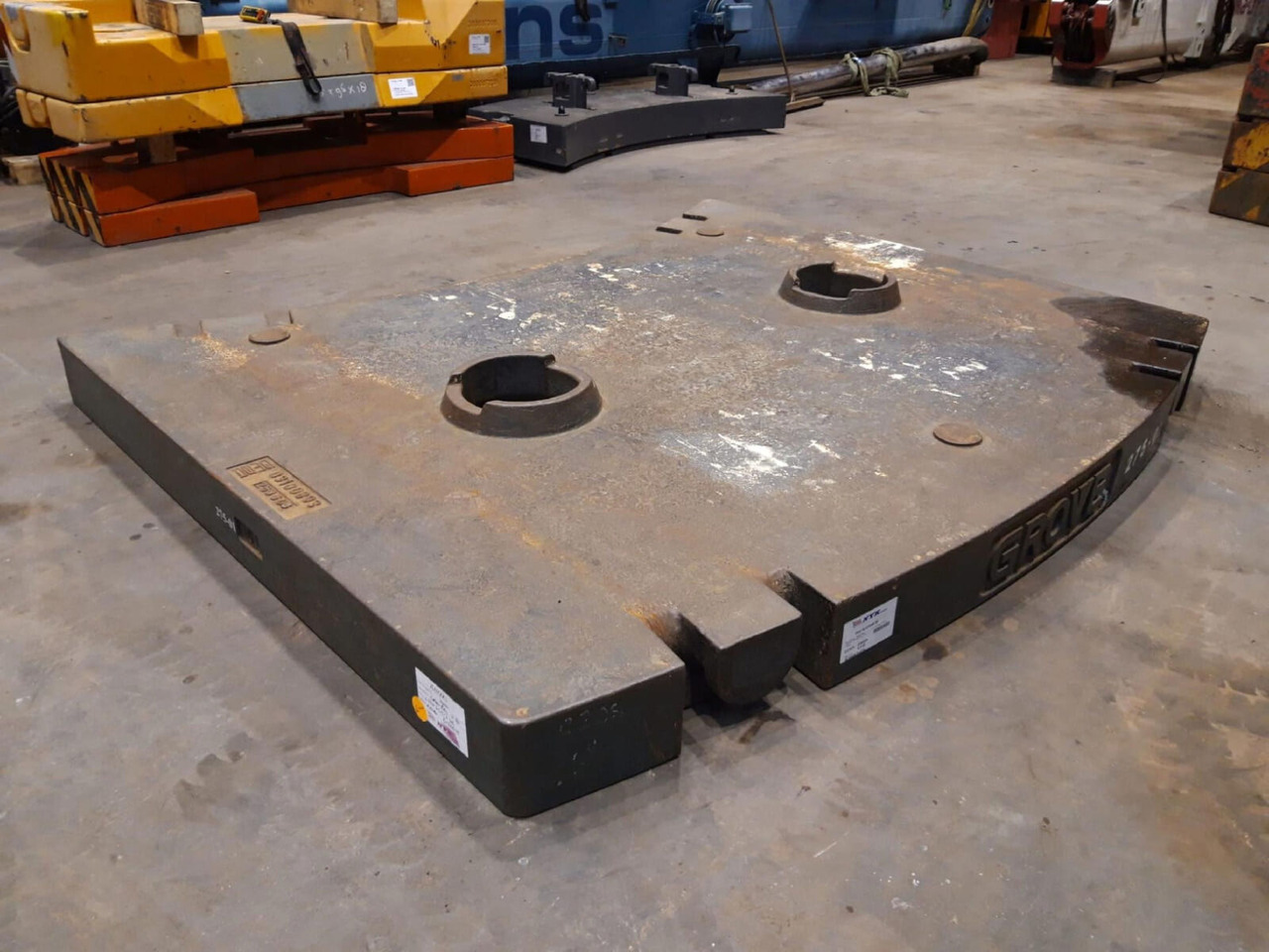 Grove GMK 5220 10 ton counterweight 10,0 ton - Ellensúly - Autódaru: 1 kép. Grove GMK 5220 10 ton counterweight 10,0 ton - Ellensúly - Autódaru: 1 kép.