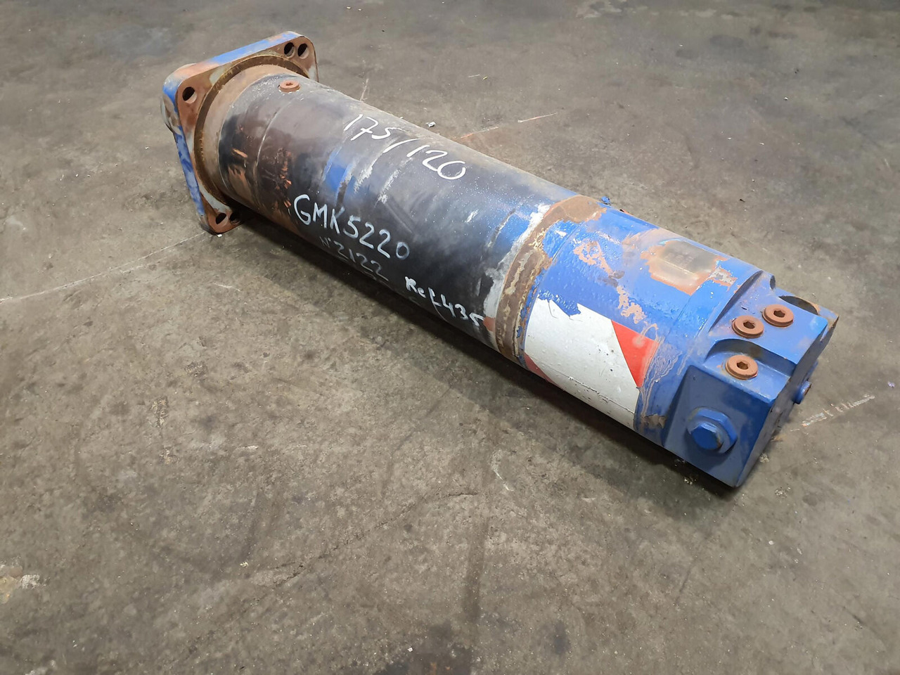 Grove GMK 5220, 5170 outrigger cylinder - Felfüggesztés - Autódaru: 4 kép. Grove GMK 5220, 5170 outrigger cylinder - Felfüggesztés - Autódaru: 4 kép.