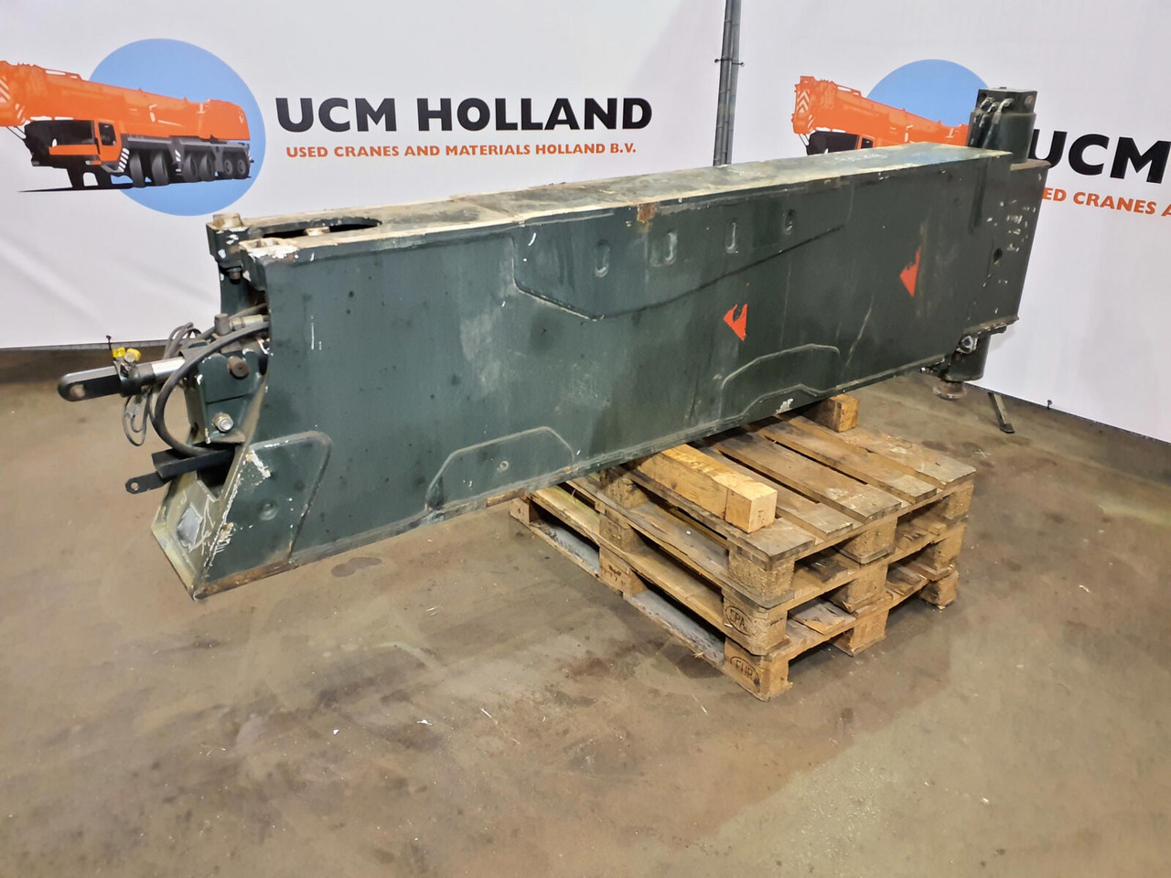 Grove GMK 5220 sliding beam rear complete - Felfüggesztés - Autódaru: 4 kép. Grove GMK 5220 sliding beam rear complete - Felfüggesztés - Autódaru: 4 kép.