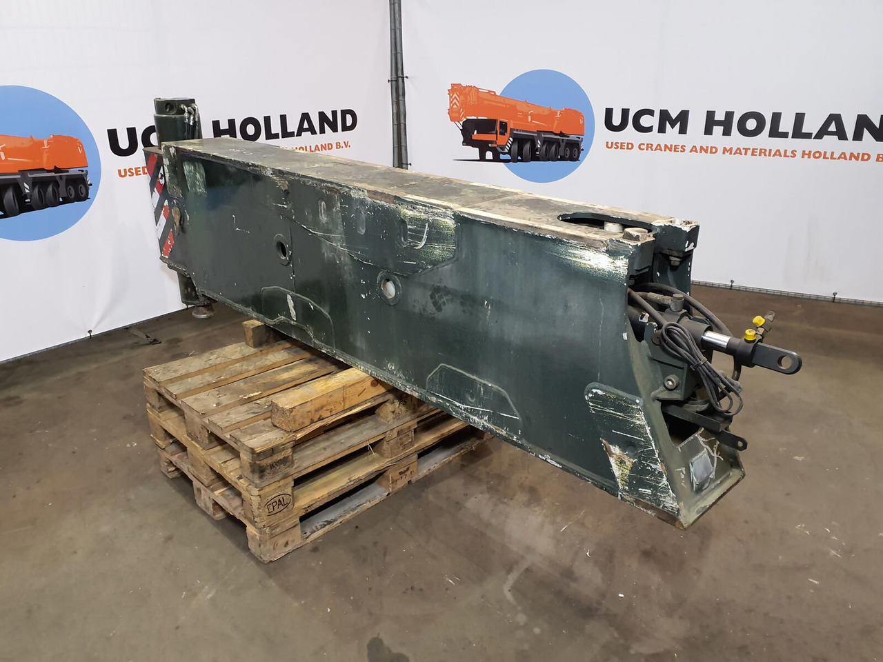 Grove GMK 5220 sliding beam rear complete - Felfüggesztés - Autódaru: 3 kép. Grove GMK 5220 sliding beam rear complete - Felfüggesztés - Autódaru: 3 kép.