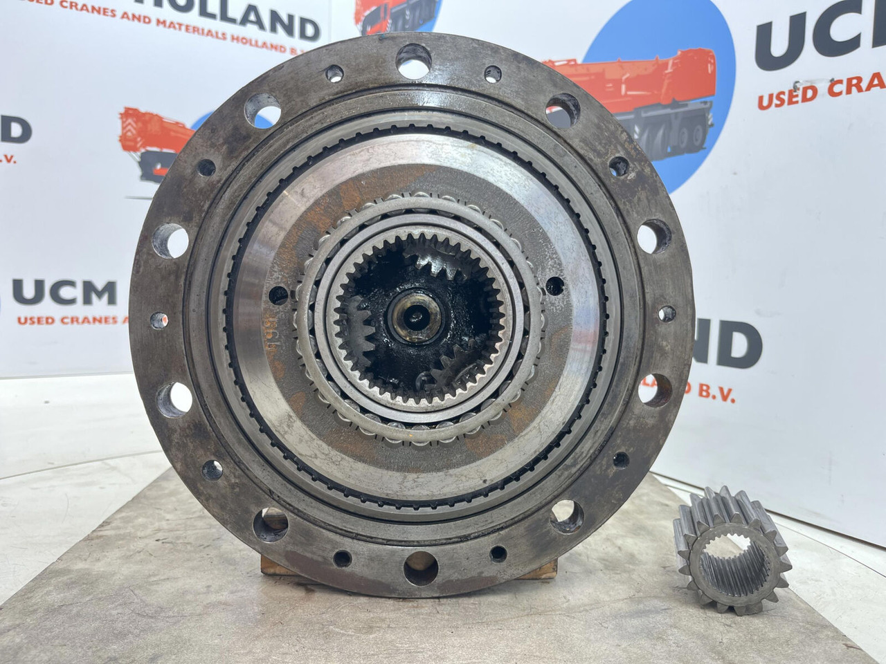 Kessler+Co Kessler Planetary gear 17-24-67-32-3pl-H83-42 - Véglehajtás - Autódaru: 5 kép. Kessler+Co Kessler Planetary gear 17-24-67-32-3pl-H83-42 - Véglehajtás - Autódaru: 5 kép.