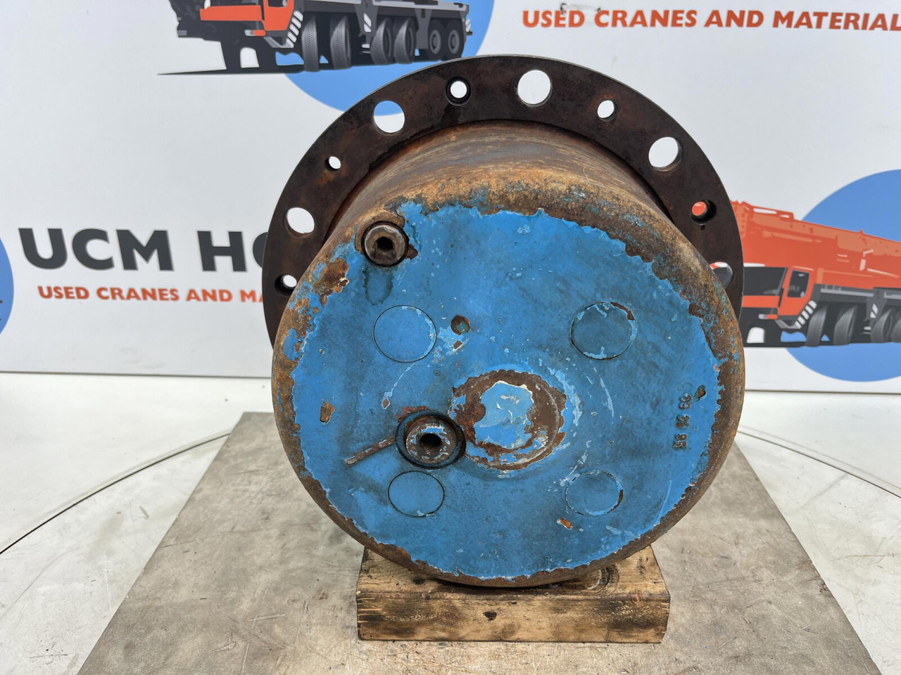 Kessler+Co Kessler planetary gear 22-25-74-40-4pl-H172-46 - Véglehajtás - Daru: 1 kép. Kessler+Co Kessler planetary gear 22-25-74-40-4pl-H172-46 - Véglehajtás - Daru: 1 kép.