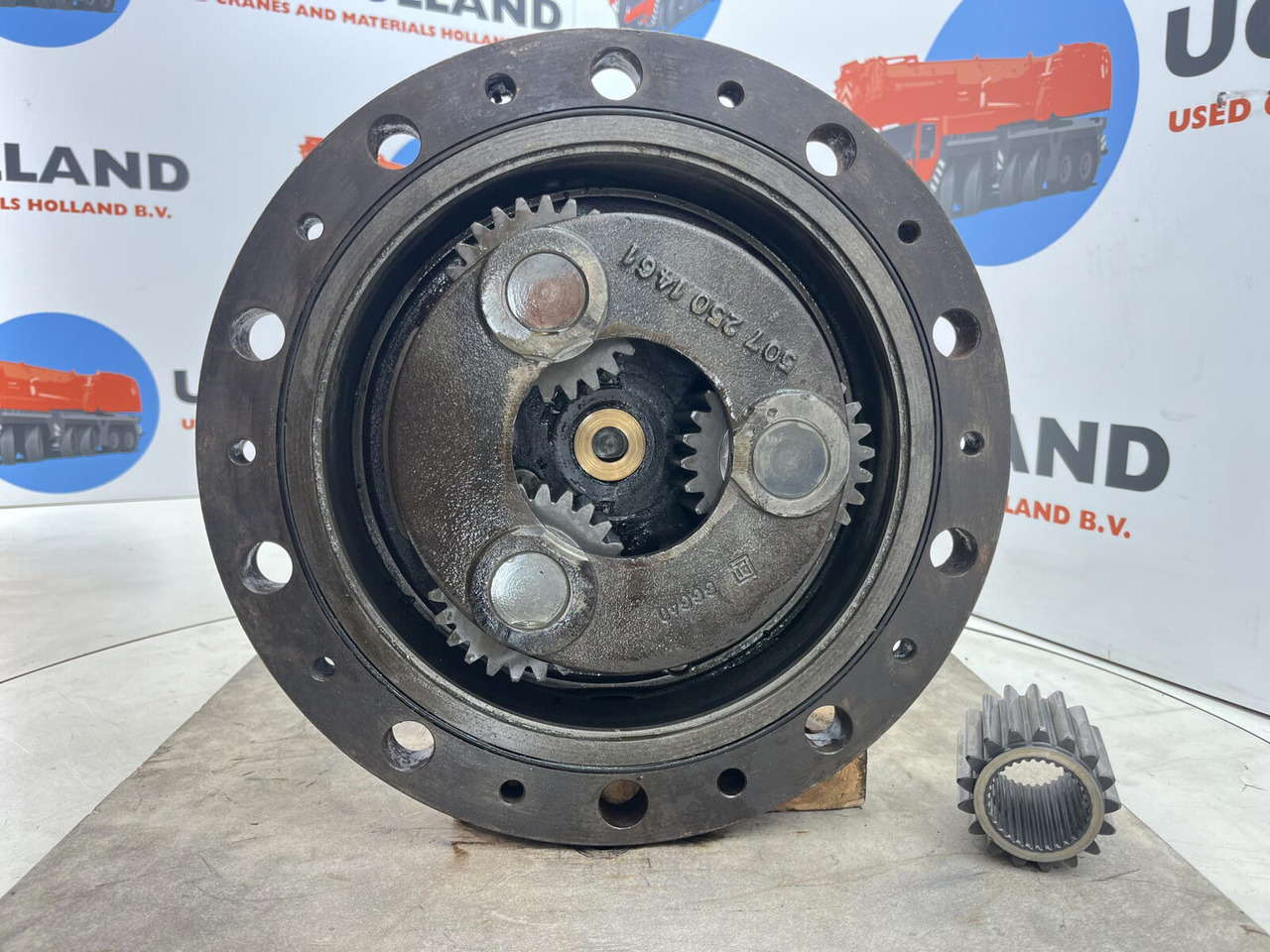 Kessler Planetary gear 17-24-67-32-3pl-H83-42 - Véglehajtás - Autódaru: 4 kép. Kessler Planetary gear 17-24-67-32-3pl-H83-42 - Véglehajtás - Autódaru: 4 kép.