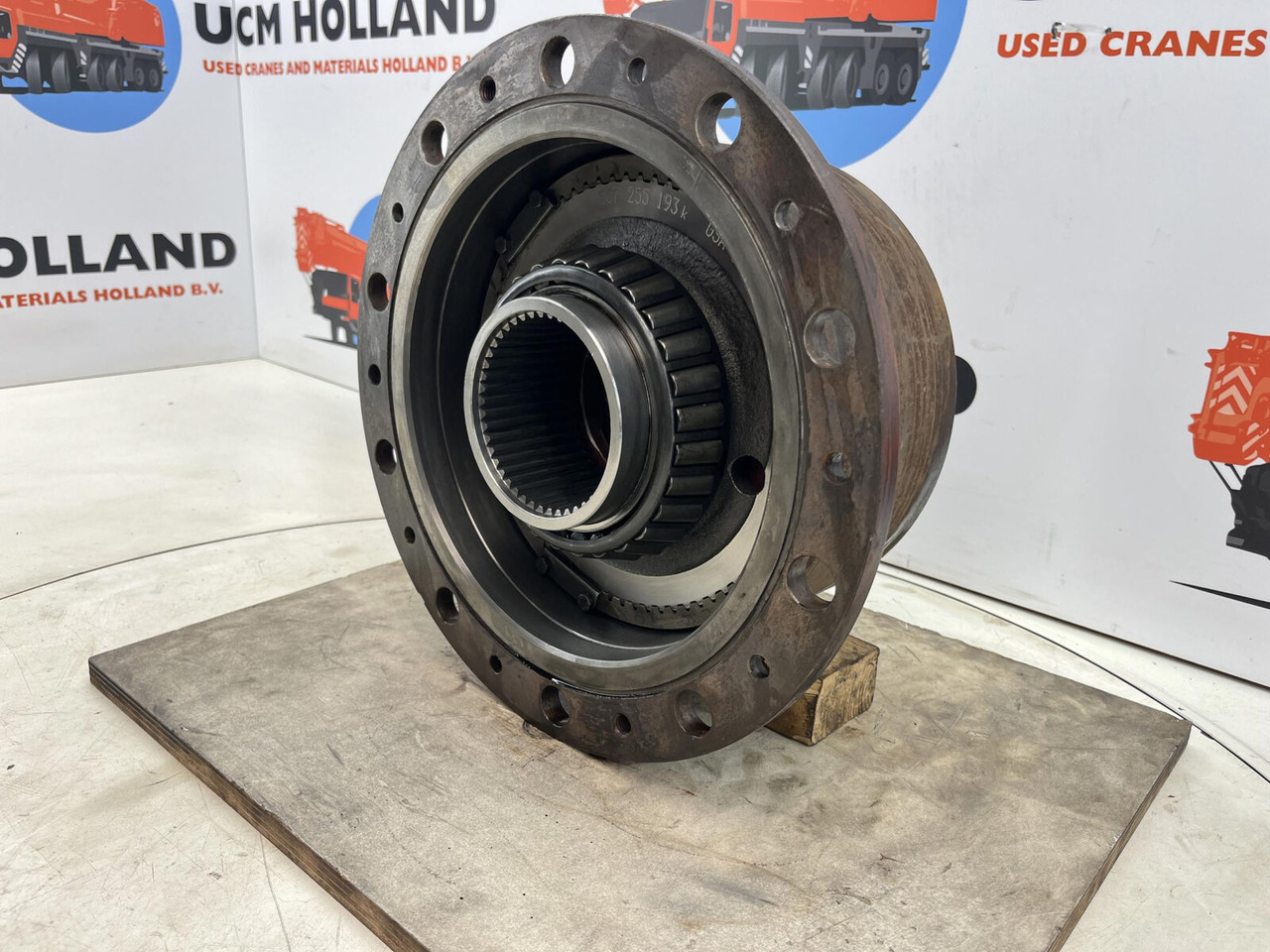 Kessler planetary gear 22-25-74-40-4pl-H177-46 - Véglehajtás - Autódaru: 3 kép. Kessler planetary gear 22-25-74-40-4pl-H177-46 - Véglehajtás - Autódaru: 3 kép.