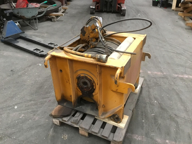 Krupp KMK 3045 4060 4070 winch - Rakodódaru: 2 kép. Krupp KMK 3045 4060 4070 winch - Rakodódaru: 2 kép.