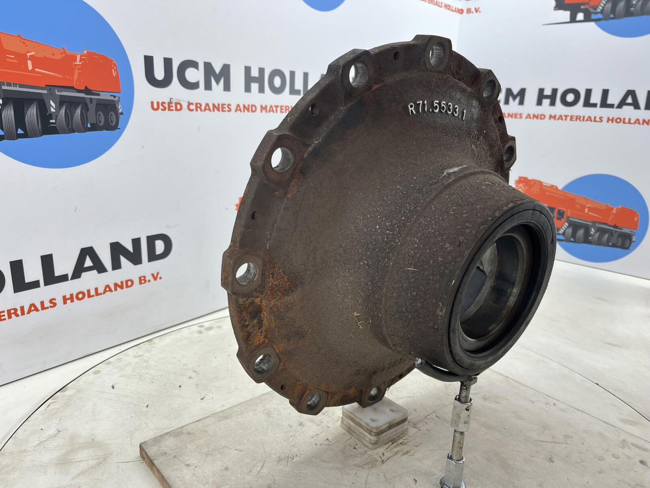 Krupp KMK 3045 Megatrak wheel hub - Szabadonfutó agy - Daru: 4 kép. Krupp KMK 3045 Megatrak wheel hub - Szabadonfutó agy - Daru: 4 kép.