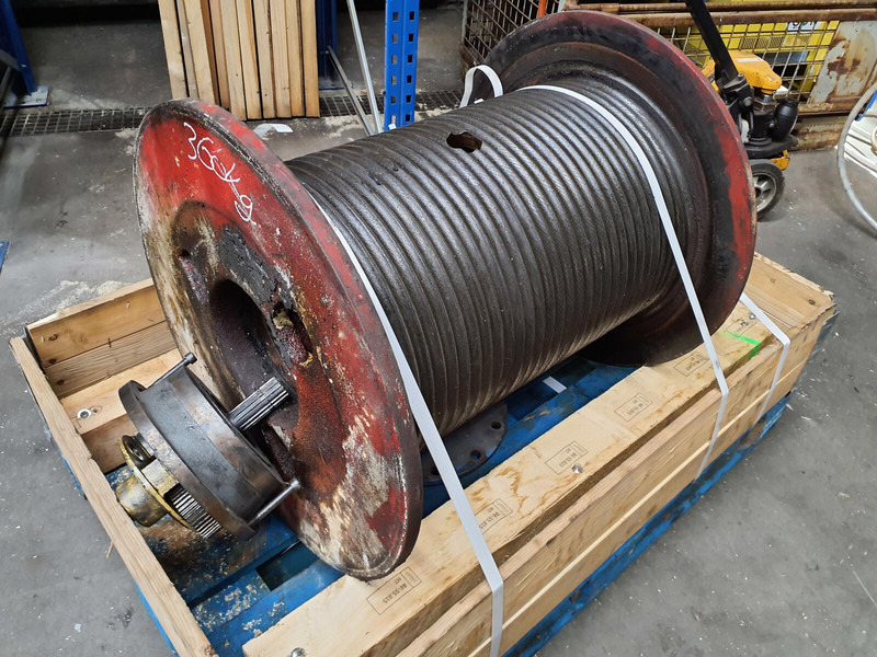 Krupp KMK 4070 winch - Rakodódaru: 1 kép. Krupp KMK 4070 winch - Rakodódaru: 1 kép.