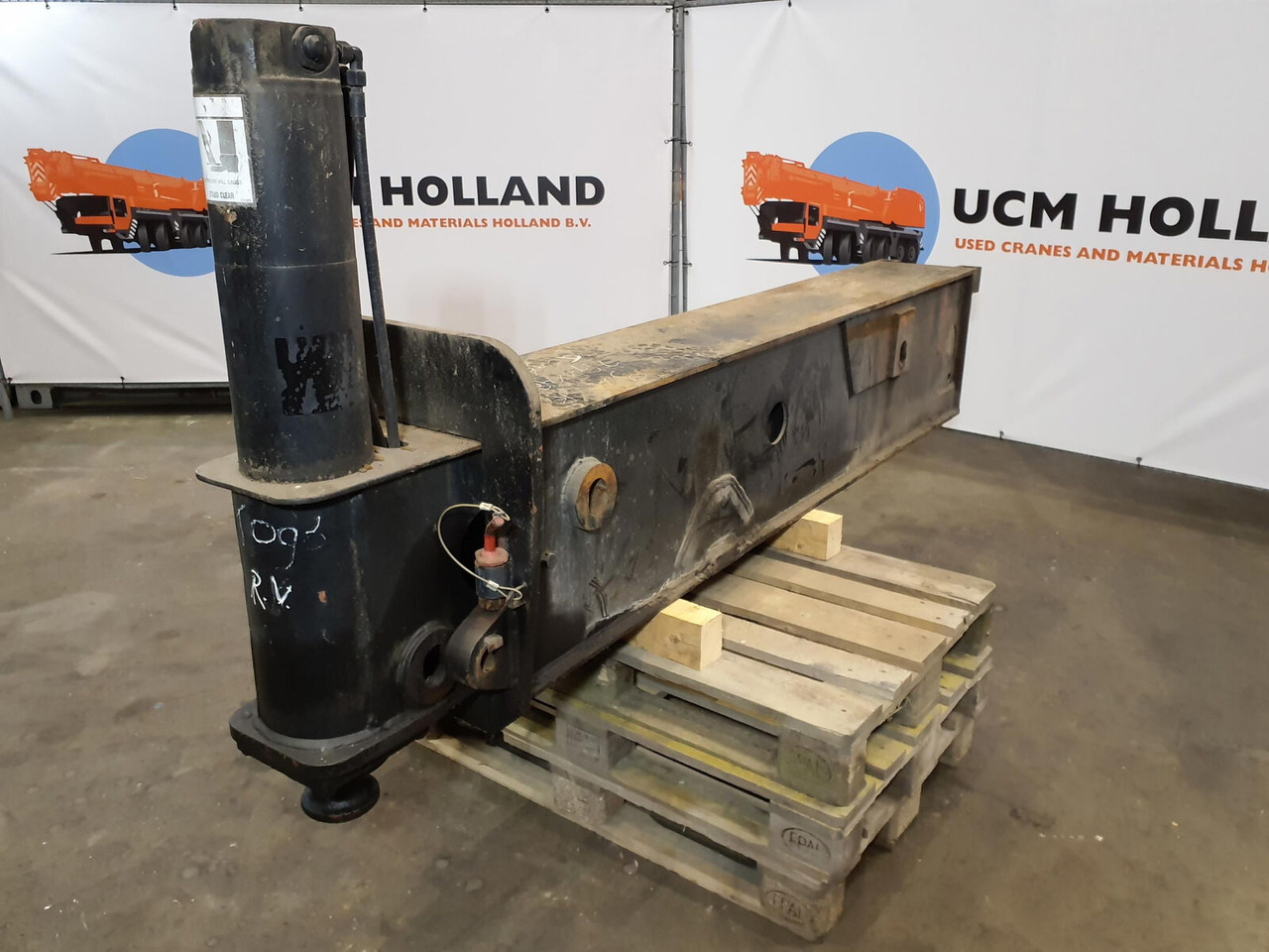 Krupp KMK 5100 sliding beam front - Felfüggesztés - Autódaru: 2 kép. Krupp KMK 5100 sliding beam front - Felfüggesztés - Autódaru: 2 kép.