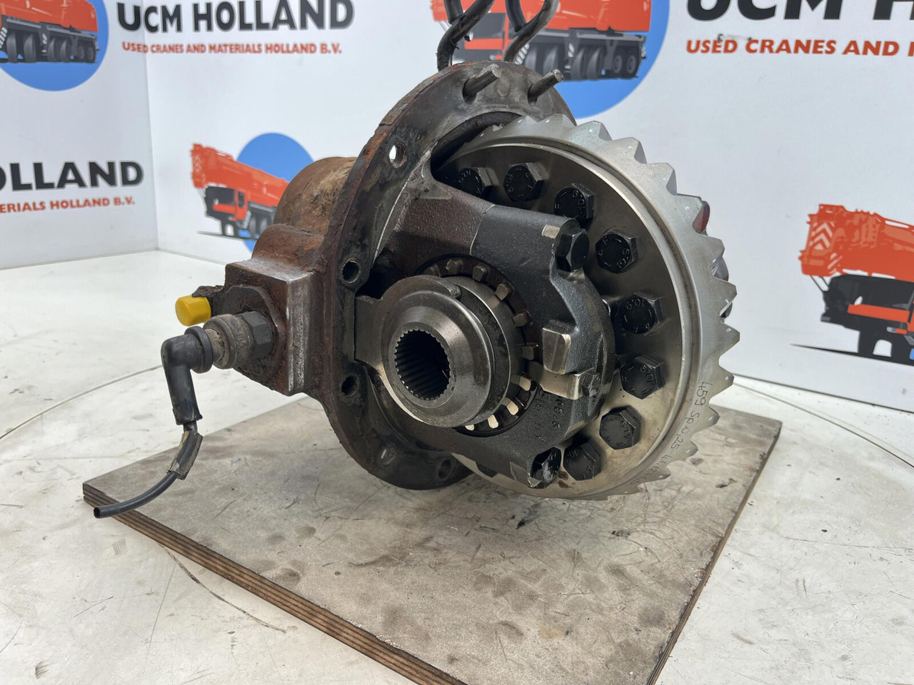 Liebherr LTM 1025 end differential 16x31 axle 2 - Differenciálmű - Autódaru: 1 kép. Liebherr LTM 1025 end differential 16x31 axle 2 - Differenciálmű - Autódaru: 1 kép.