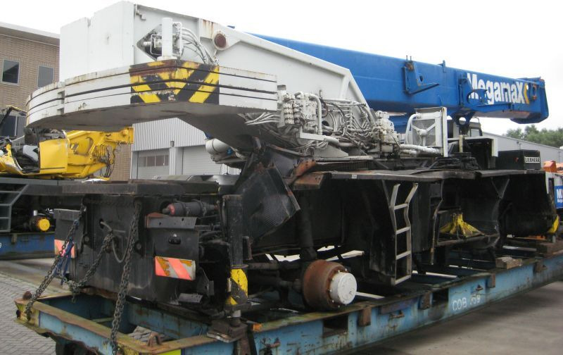 Liebherr LTM 1035-3. for parts - Autódaru: 2 kép. Liebherr LTM 1035-3. for parts - Autódaru: 2 kép.