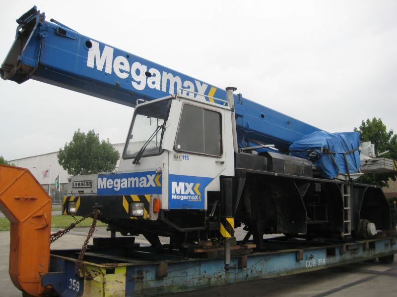 Liebherr LTM 1035-3. for parts - Autódaru: 1 kép. Liebherr LTM 1035-3. for parts - Autódaru: 1 kép.