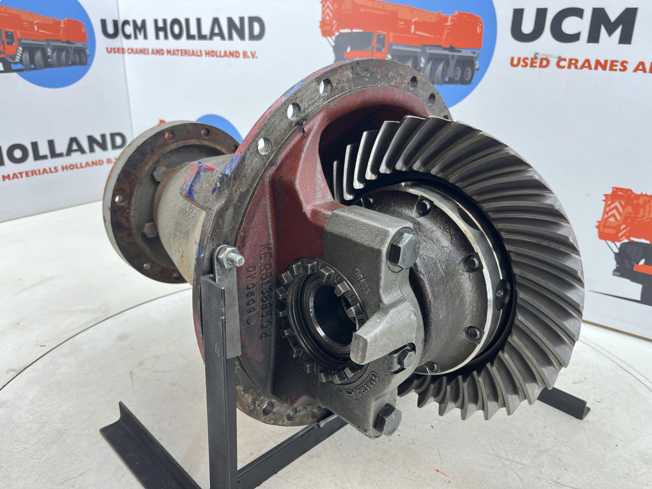 Liebherr LTM 1040-2.1 differential 12x35 axle 2 - Differenciálmű - Autódaru: 1 kép. Liebherr LTM 1040-2.1 differential 12x35 axle 2 - Differenciálmű - Autódaru: 1 kép.