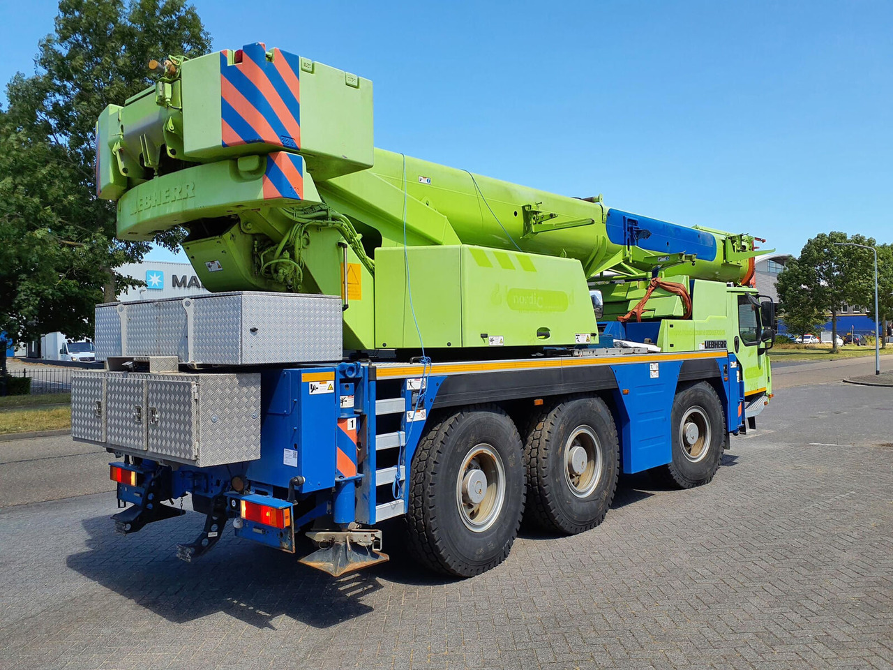 Liebherr LTM 1050 - 3.1 - Autódaru: 3 kép. Liebherr LTM 1050 - 3.1 - Autódaru: 3 kép.