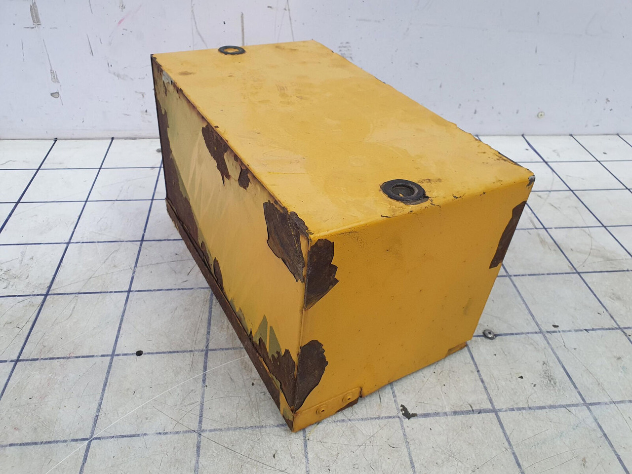 Liebherr LTM 1055-3.2 airco hydro compressor unit cover - Klíma alkatrész - Autódaru: 3 kép. Liebherr LTM 1055-3.2 airco hydro compressor unit cover - Klíma alkatrész - Autódaru: 3 kép.