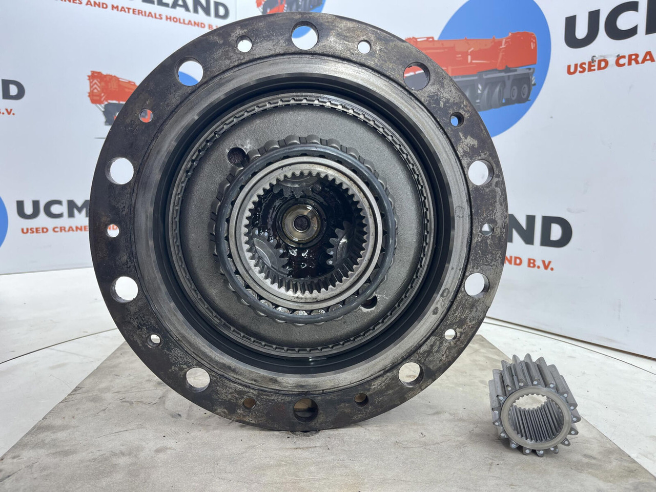 Liebherr LTM 1060/2 planetary gear 17-24-67-32-3pl-H135-46 - Véglehajtás - Autódaru: 4 kép. Liebherr LTM 1060/2 planetary gear 17-24-67-32-3pl-H135-46 - Véglehajtás - Autódaru: 4 kép.