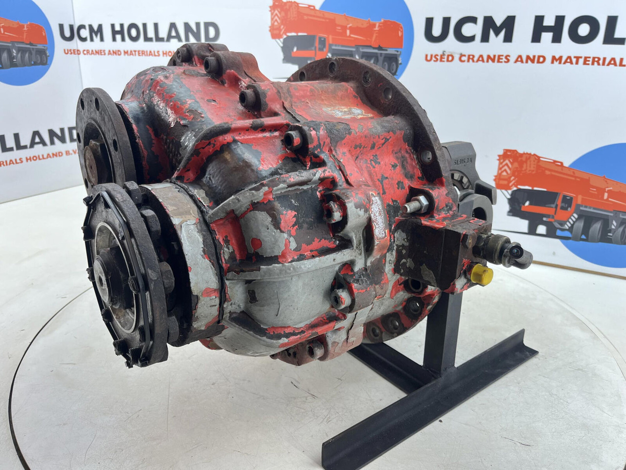 Liebherr LTM 1060 mid differential 13x35 axle 3 - Differenciálmű - Autódaru: 4 kép. Liebherr LTM 1060 mid differential 13x35 axle 3 - Differenciálmű - Autódaru: 4 kép.