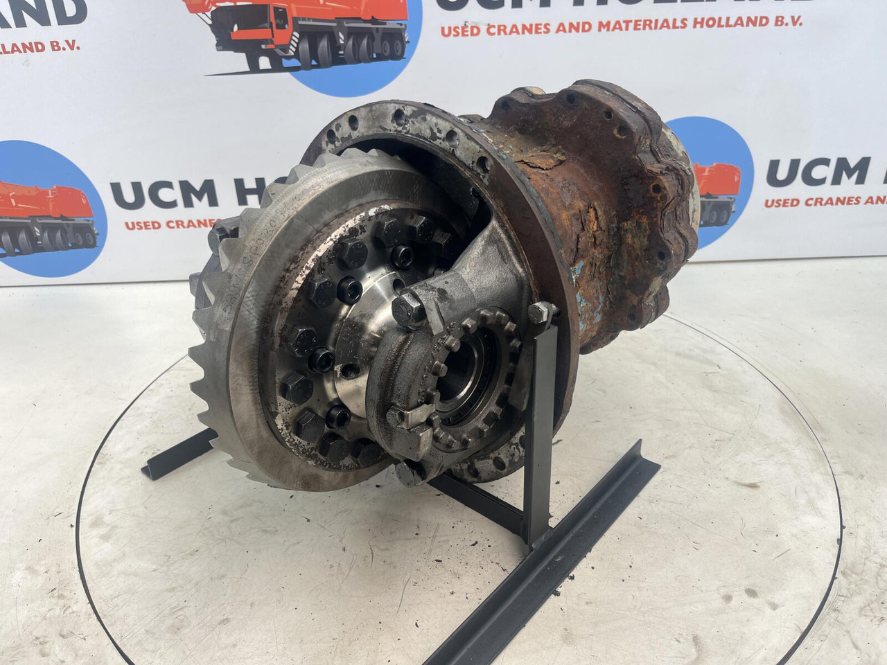 Liebherr LTM 1070 mid differential 13x35 axle 2 - Differenciálmű - Autódaru: 4 kép. Liebherr LTM 1070 mid differential 13x35 axle 2 - Differenciálmű - Autódaru: 4 kép.