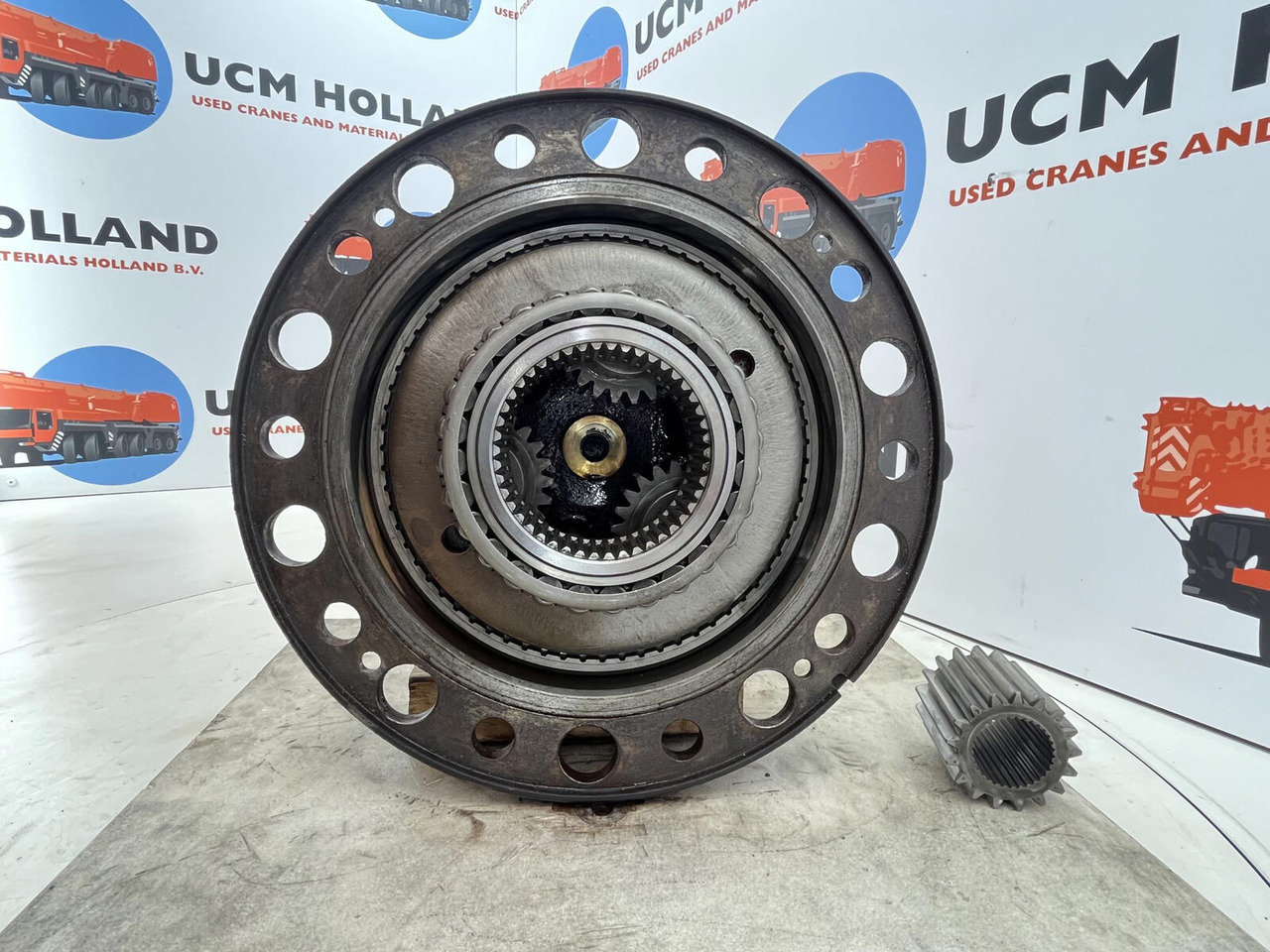 Liebherr LTM 1070 planetary gear 17-24-67-32-3pl-H127-46 - Véglehajtás - Autódaru: 5 kép. Liebherr LTM 1070 planetary gear 17-24-67-32-3pl-H127-46 - Véglehajtás - Autódaru: 5 kép.