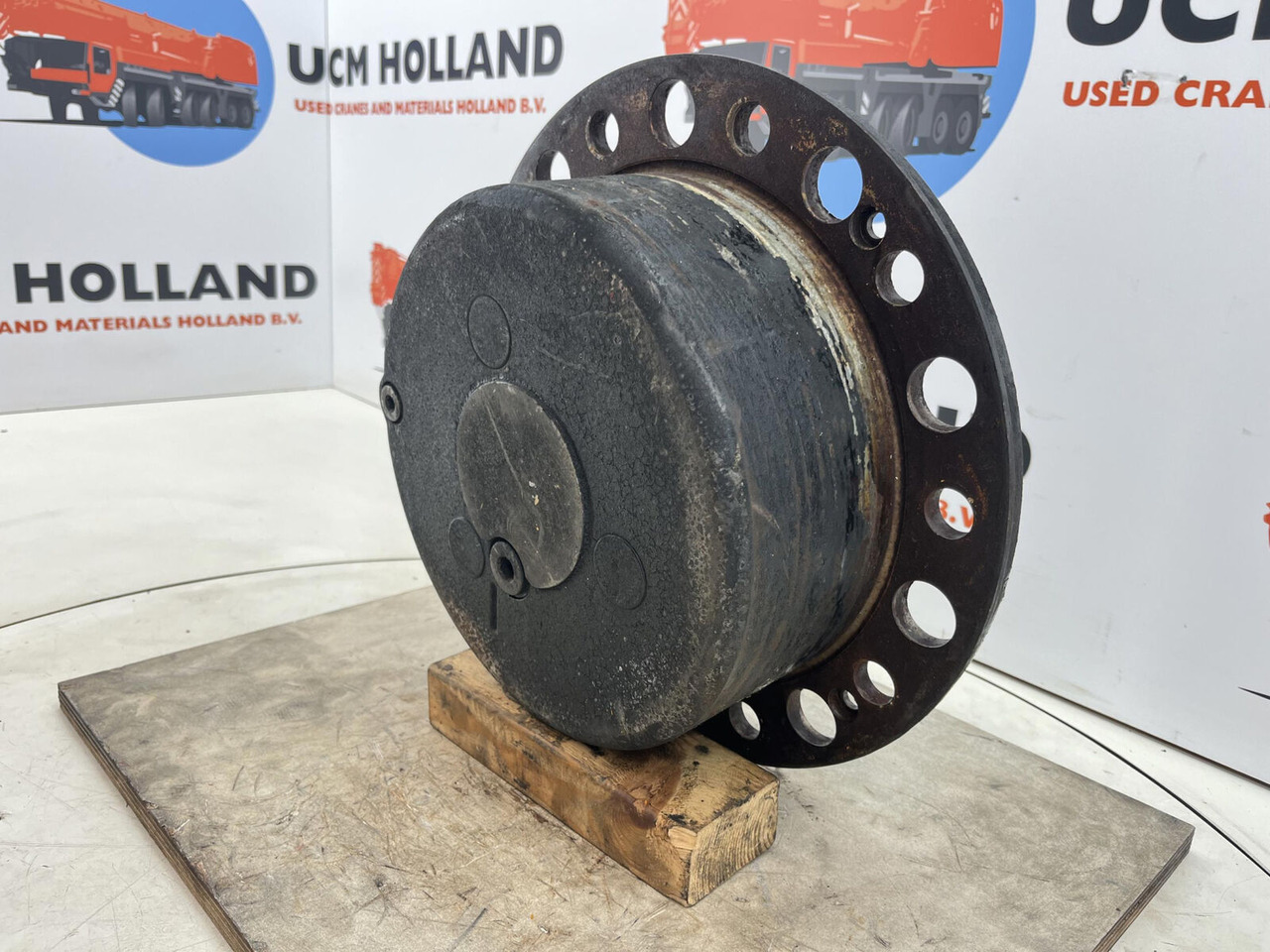 Liebherr LTM 1070 planetary gear 17-24-67-32-3pl-H127-46 - Véglehajtás - Autódaru: 2 kép. Liebherr LTM 1070 planetary gear 17-24-67-32-3pl-H127-46 - Véglehajtás - Autódaru: 2 kép.