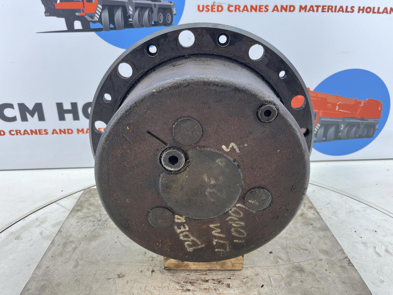 Liebherr LTM 1080/1 planetary gear 22-25-74-40-3pl-H135-46 - Véglehajtás - Autódaru: 1 kép. Liebherr LTM 1080/1 planetary gear 22-25-74-40-3pl-H135-46 - Véglehajtás - Autódaru: 1 kép.