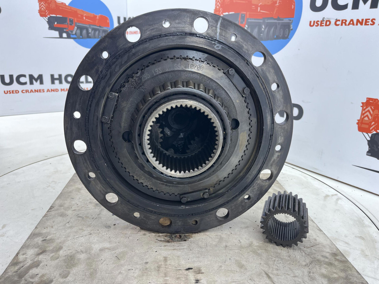 Liebherr LTM 1080/1 planetary gear 22-25-74-40-3pl-H135-46 - Véglehajtás - Autódaru: 5 kép. Liebherr LTM 1080/1 planetary gear 22-25-74-40-3pl-H135-46 - Véglehajtás - Autódaru: 5 kép.