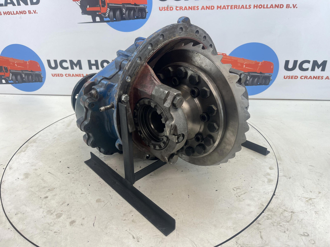 Liebherr LTM 1090/2 mid differential 14x34 axle 2 - Differenciálmű - Autódaru: 1 kép. Liebherr LTM 1090/2 mid differential 14x34 axle 2 - Differenciálmű - Autódaru: 1 kép.