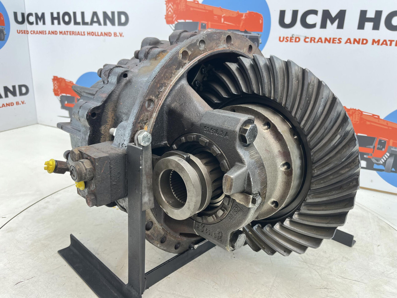 Liebherr LTM 1160-2 Mid differential 13x35 - Differenciálmű - Daru: 1 kép. Liebherr LTM 1160-2 Mid differential 13x35 - Differenciálmű - Daru: 1 kép.