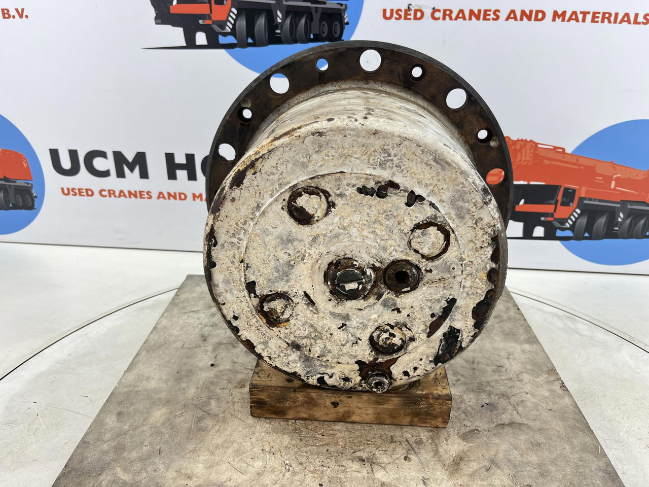 Liebherr LTM 1160 planetary gear 22-25-74-40-4pl-H185-46 - Véglehajtás - Autódaru: 1 kép. Liebherr LTM 1160 planetary gear 22-25-74-40-4pl-H185-46 - Véglehajtás - Autódaru: 1 kép.