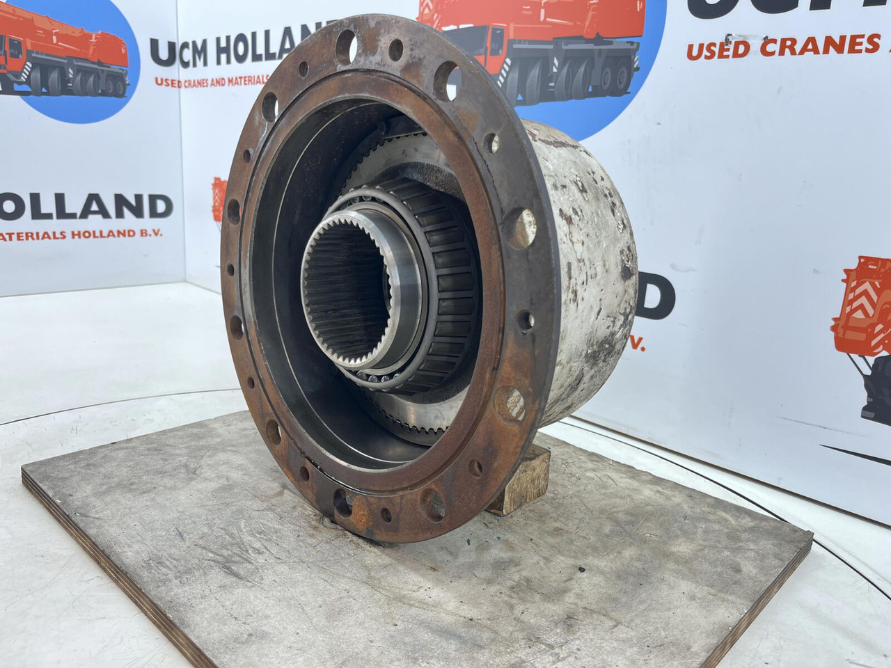 Liebherr LTM 1160 planetary gear 22-25-74-40-4pl-H185-46 - Véglehajtás - Autódaru: 3 kép. Liebherr LTM 1160 planetary gear 22-25-74-40-4pl-H185-46 - Véglehajtás - Autódaru: 3 kép.