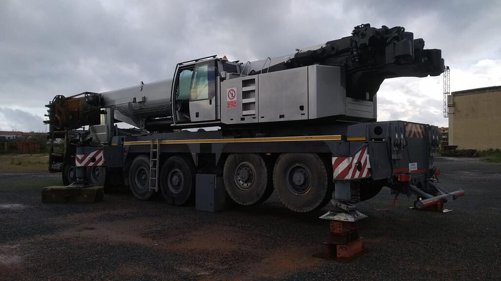 Liebherr LTM 1250-6.1 - Autódaru: 2 kép. Liebherr LTM 1250-6.1 - Autódaru: 2 kép.